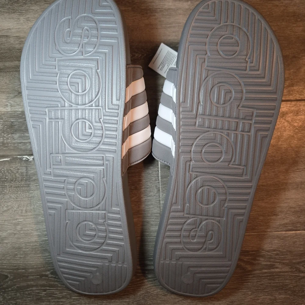 NEW Adidas Slides Gray White Size 18 US Men New‎ In Box